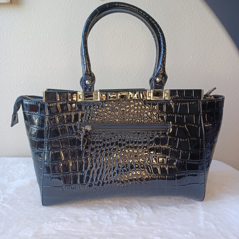 Dasein Formed bag